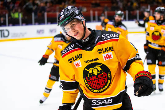 Luleås Jonas Berglund jublar