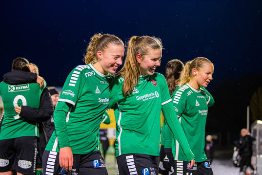 Emma Granlind and Christine Bergvoll of Fløya