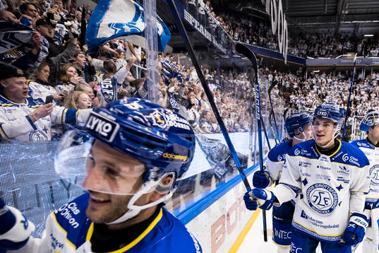 Leksands Alexander Lundqvist jublar