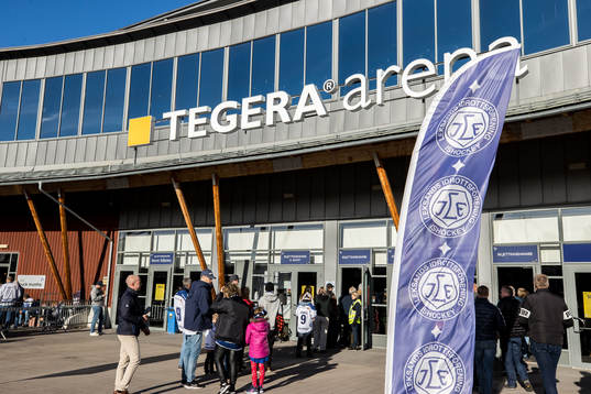 Tegera Arena innan ishockeymatchen i SHL mellan Leksand och