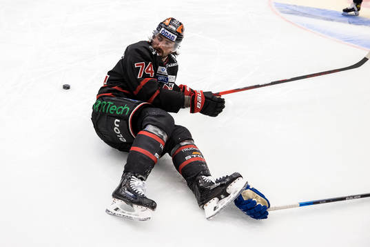 Örebros Nick Ebert