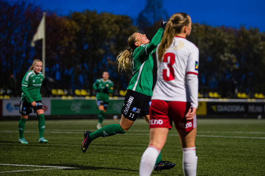 Sandra Rebecca Nikolaisen Simonsen of Fløya celebrates