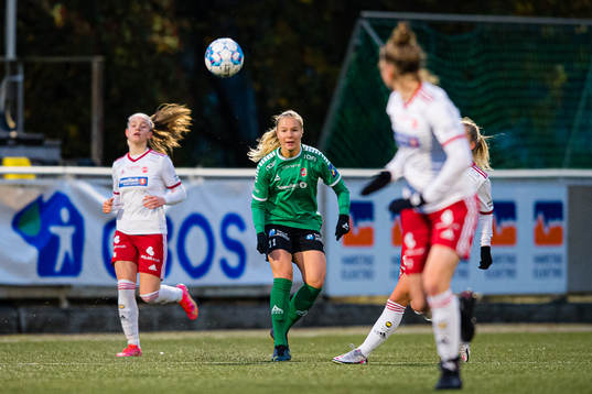 Sandra Rebecca Nikolaisen Simonsen of Fløya