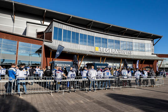 Tegera Arena innan ishockeymatchen i SHL mellan Leksand och