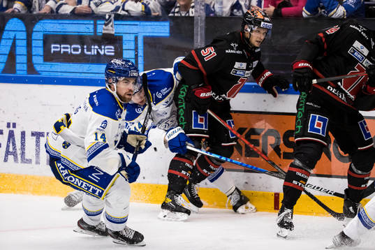 Leksands Oskar Lang och Leksands Carter Ashton och Örebros