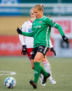 Sandra Rebecca Nikolaisen Simonsen of Fløya
