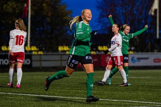 Sandra Rebecca Nikolaisen Simonsen of Fløya celebrates