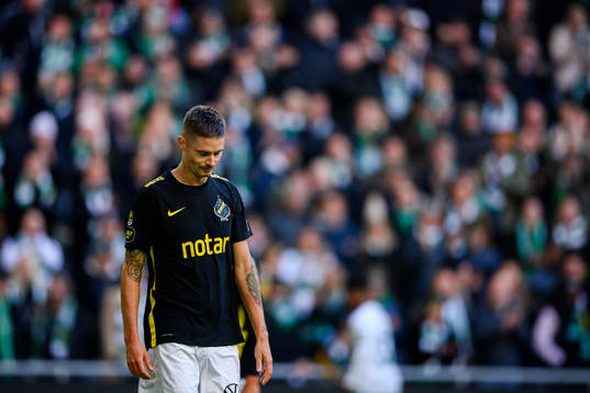 s Mikael Lustig deppar