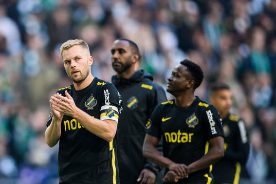 s Sebastian Larsson deppar