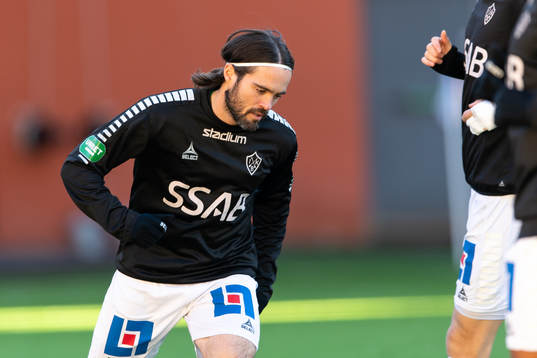 Brages Robbin Sellin före fotbollsmatchen i Superettan