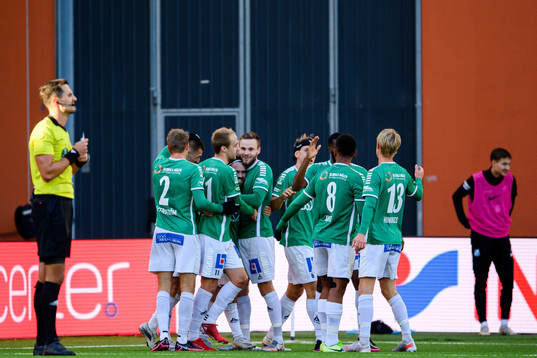 Brages spelare jublar