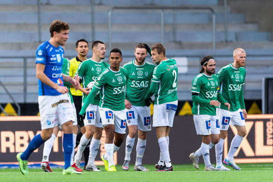 Brages spelare jublar