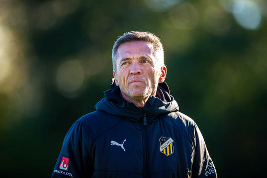 Häckens tränare Mats Gren deppar