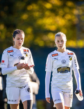 Häckens Beata Kollmats och Lotta Ökvist deppar