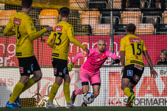 Mjällbys målvakt Carl-Johan Eriksson