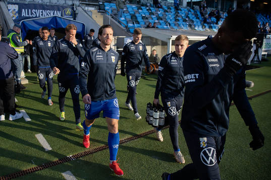 IFK Göteborgs Gustav Svensson  innan fotbollsmatchen i