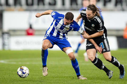 IFK Göteborgs Marcus Berg och Örebros Kevin Walker