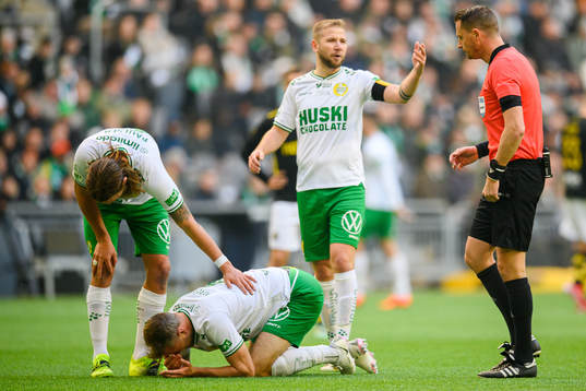 Hammarbys Richard Magyar har ont