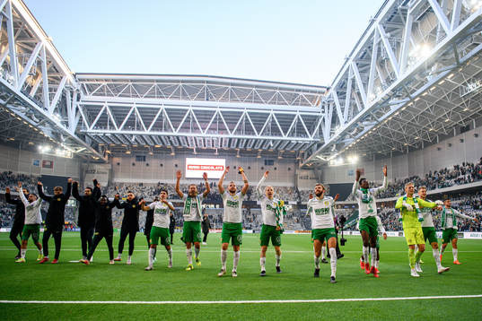 Hammarbys spelare jublar