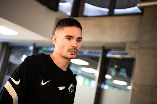 s Mikael Lustig i