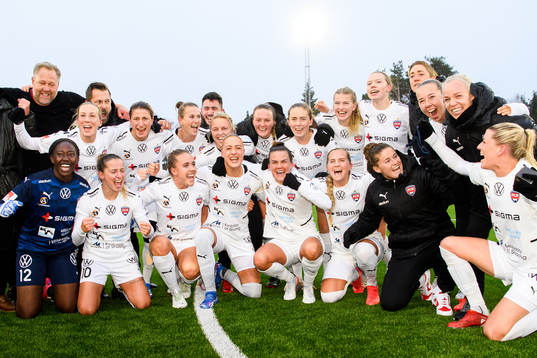 Bläddra bland fler bilder av Fotboll, Damallsvenskan, Piteå - FC Rosengård