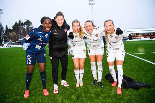 Rosengårds Angel Mukasa, målvakt Teagan Micah, Charlotte