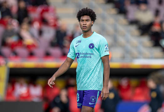 [DK=20211017: Jens-Lys Cajuste (40), FC Midtjylland]