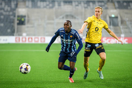 Djurgårdens Edward Chilufya och Elfsborgs Jeppe Møldrup