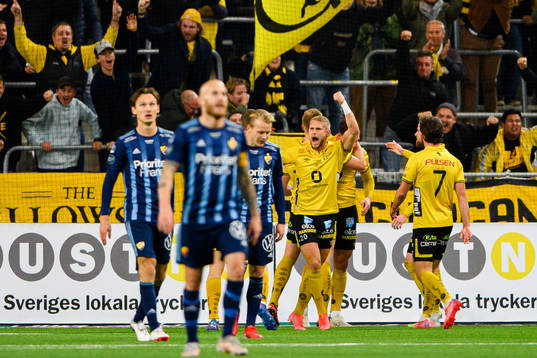 Elfsborgs Simon Strand jublar