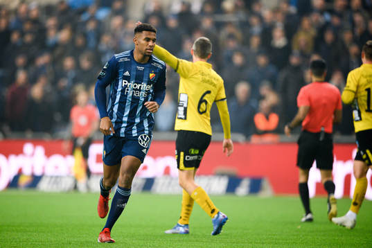 Djurgårdens Isak Hien