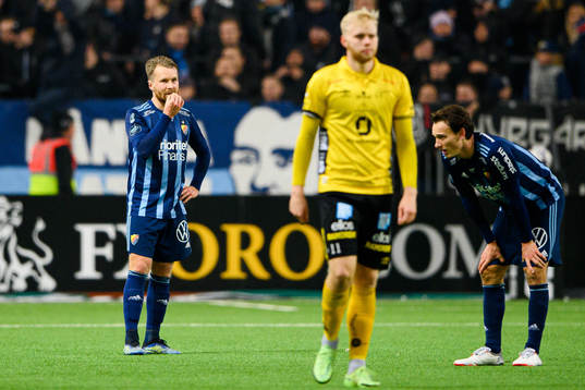 Djurgårdens Jacob Une Larsson och Hjalmar Ekdal deppar