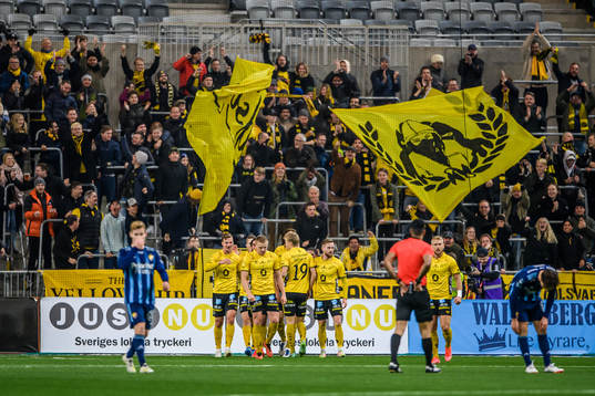 Elfsborgs spelare jublar