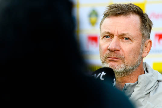 Peter Gerhardsson, head coach of the Swedish women's
