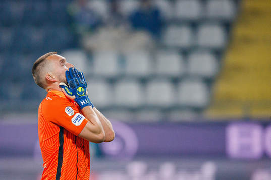 IFK Norrköpings målvakt Oscar Jansson deppar