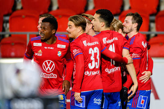 Östers Nicolas Mortensen jublar