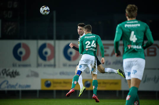 Landskronas Oscar Petersson och Jönköpings Marko Nikolic