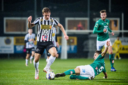 Landskronas Robin Hofsö och Jönköpings Adam Ben Lamin