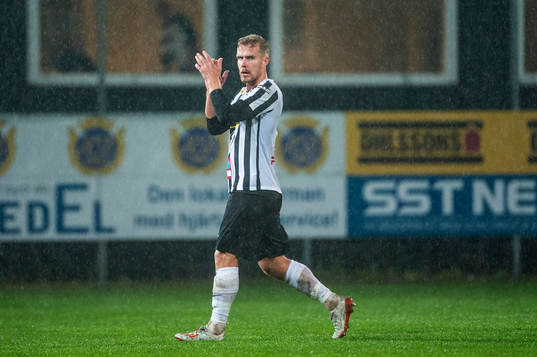 Landskronas Linus Olsson jublar