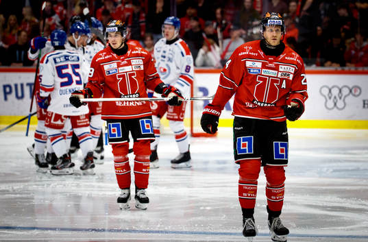 Örebros Joel Mustonen och Jani Lajunen deppar vid 0-1