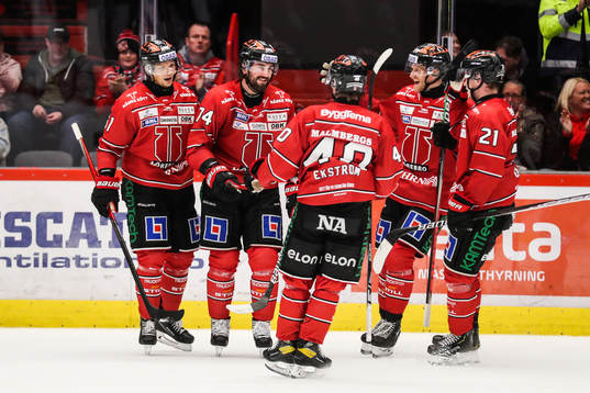 Örebros Nick Ebert jublar