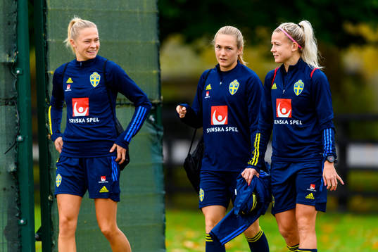 Fridolina Rolfö, Magdalena Eriksson and Hanna Glas of the