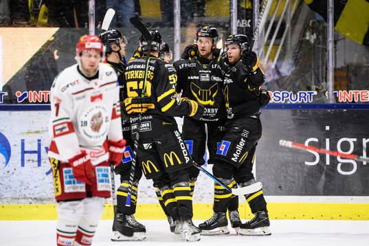 Västerås Lukas Zetterberg jublar