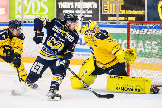 Bläddra bland fler bilder av Ishockey, Hockeyallsvenskan, HV71 - Södertälje