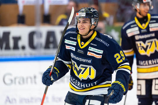 s Jonathan Wikström jublar
