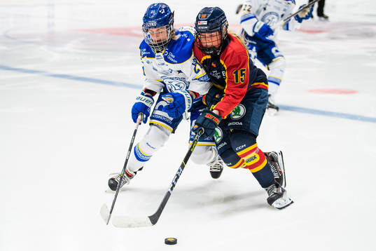 Djurgårdens Lova Blom och Leksands Tereza Vanisova