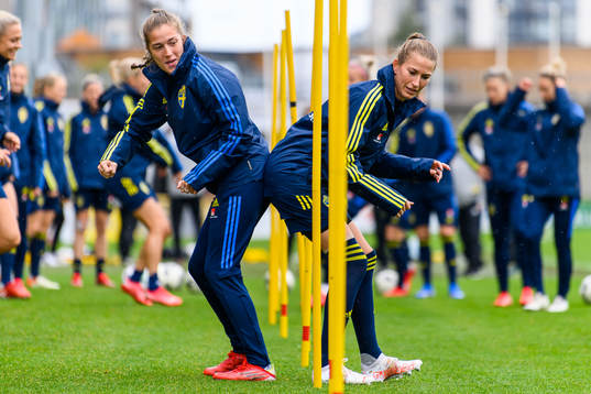 Filippa Angeldahl and Emma Berglund of the Swedish women's