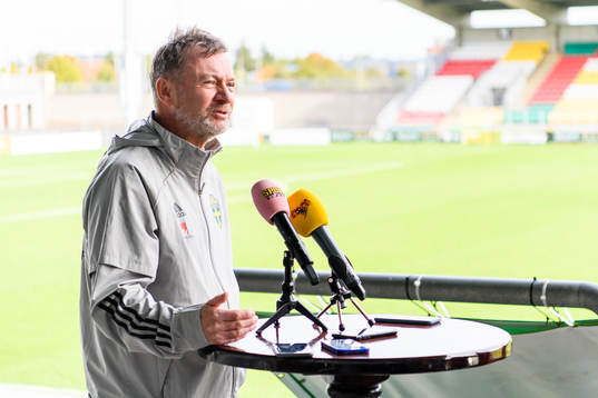 Peter Gerhardsson, head coach of the Swedish women's