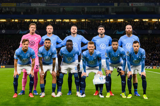 The starting eleven of Malmö FF pose for a photo prior to
