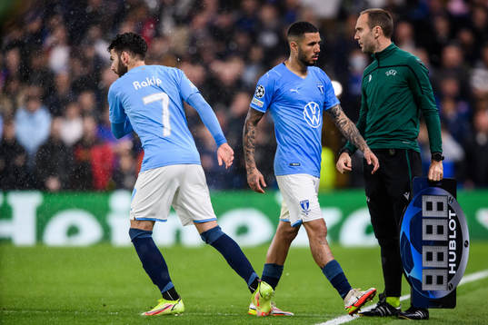 Sergio Pena of Malmö FF is being substituted for Erdal