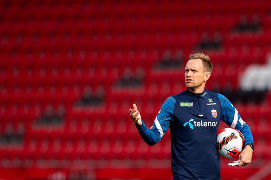 Martin Sjögren, head coach of the Norwegian women's